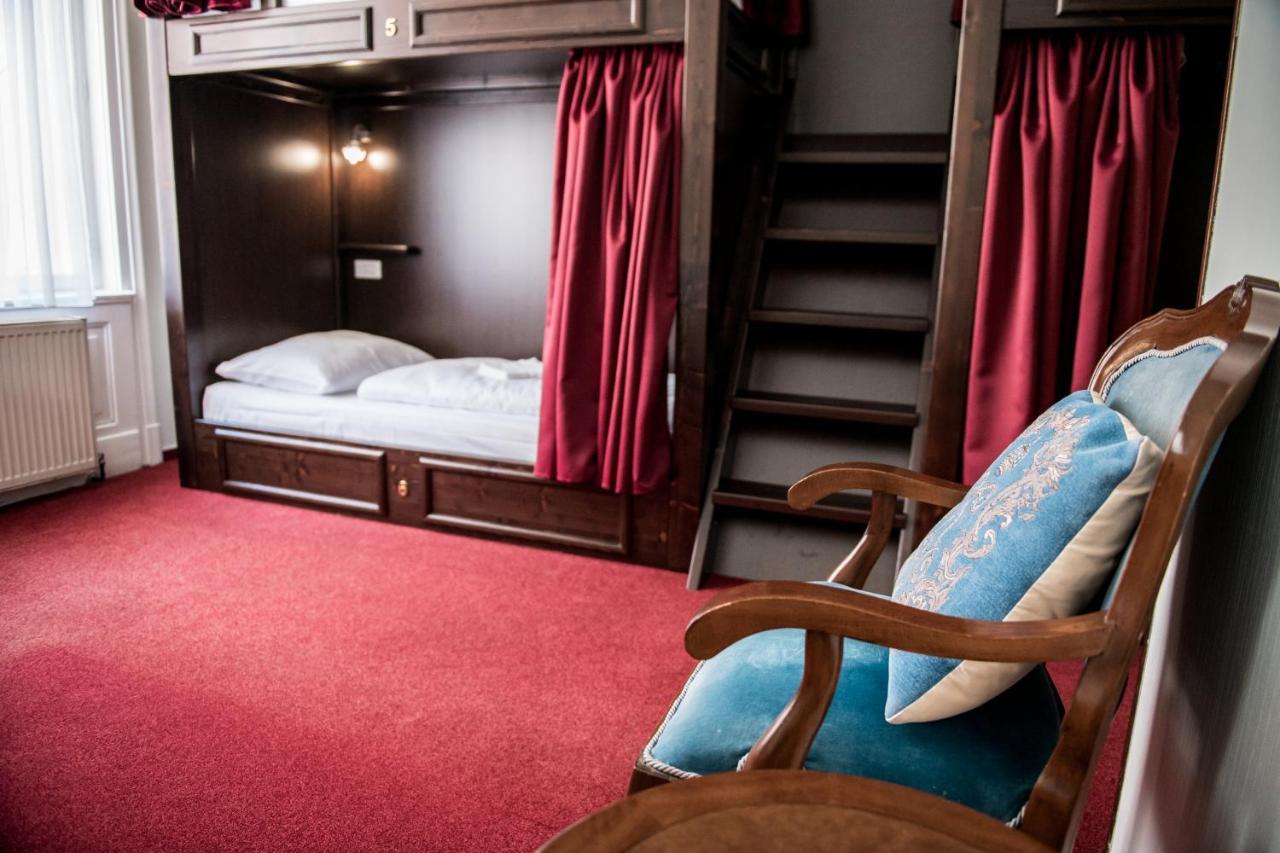 Bunk Bed Mixed Dormitory Room